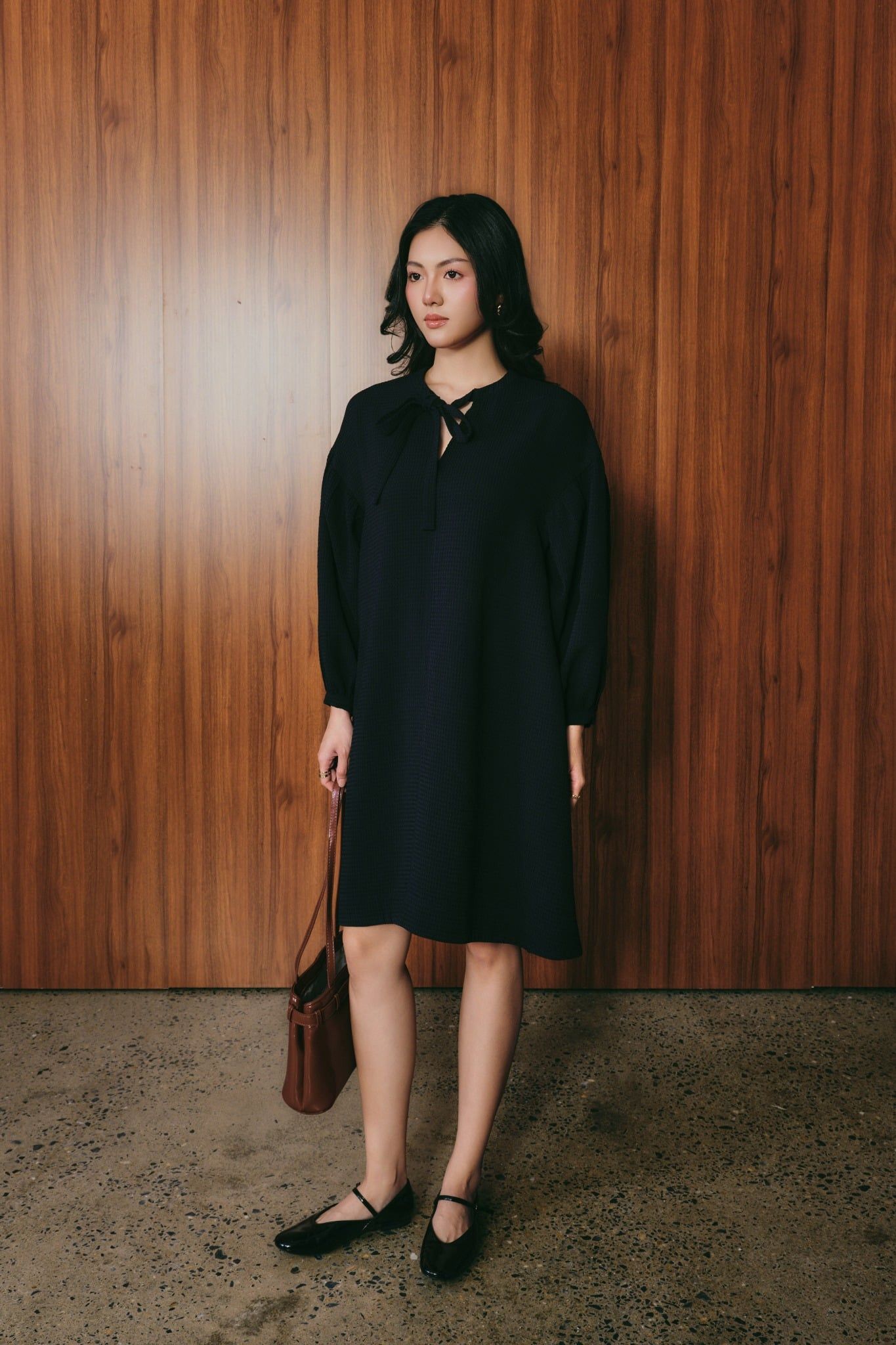  Đầm Midi Nữ Tay Bồng Dáng Suông Buộc Nơ Cổ 