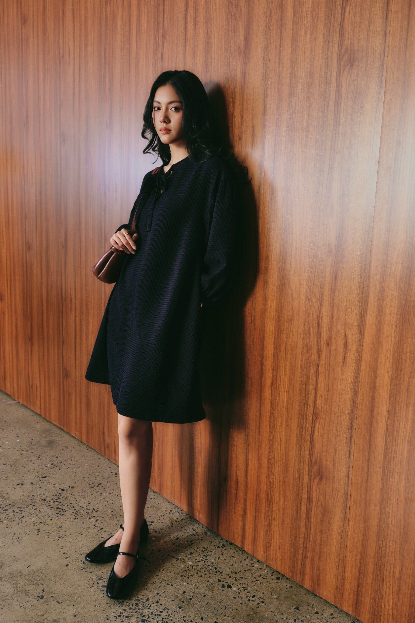  Đầm Midi Nữ Tay Bồng Dáng Suông Buộc Nơ Cổ 