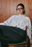  Áo Sơ Mi Nữ Vải Linen Dáng Crop Cách Điệu Eo 