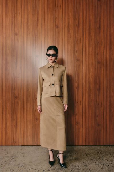  Chân Váy Da Lộn Nữ Dáng Maxi Xẻ Vạt Sau 