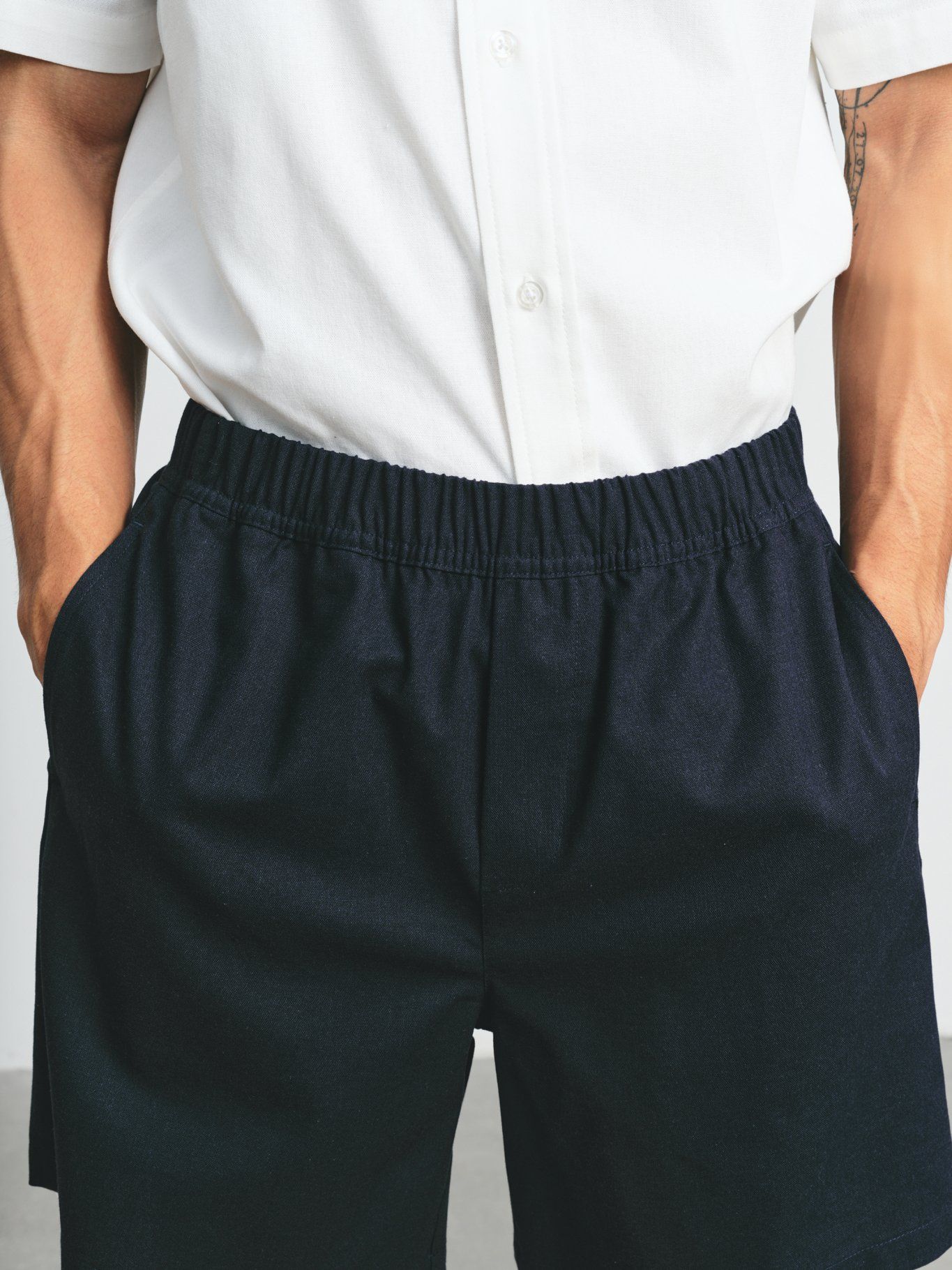  Quần Shorts Nam vải Linen dáng ngắn cạp chun 