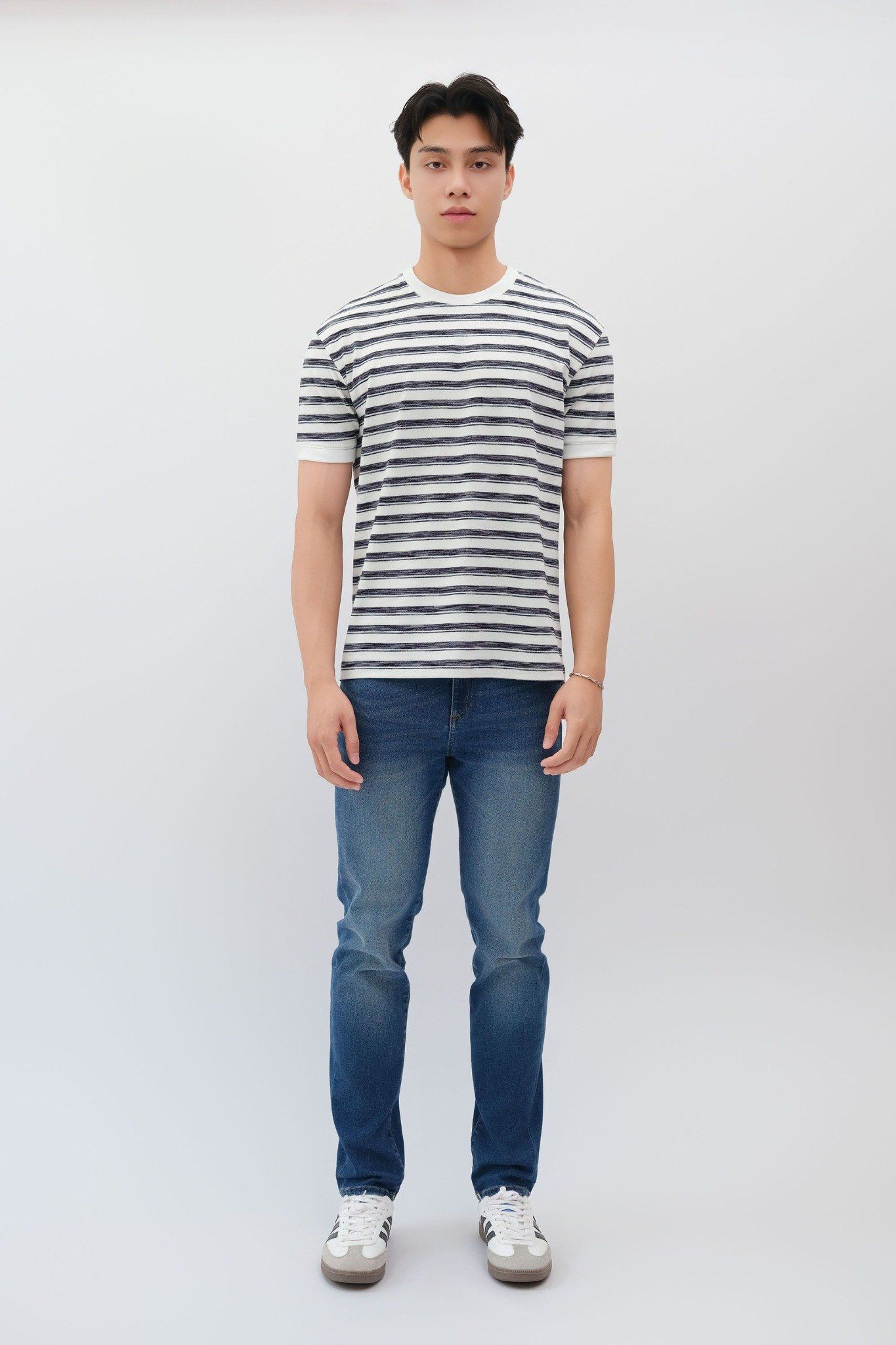  Quần jeans nam dáng slim 