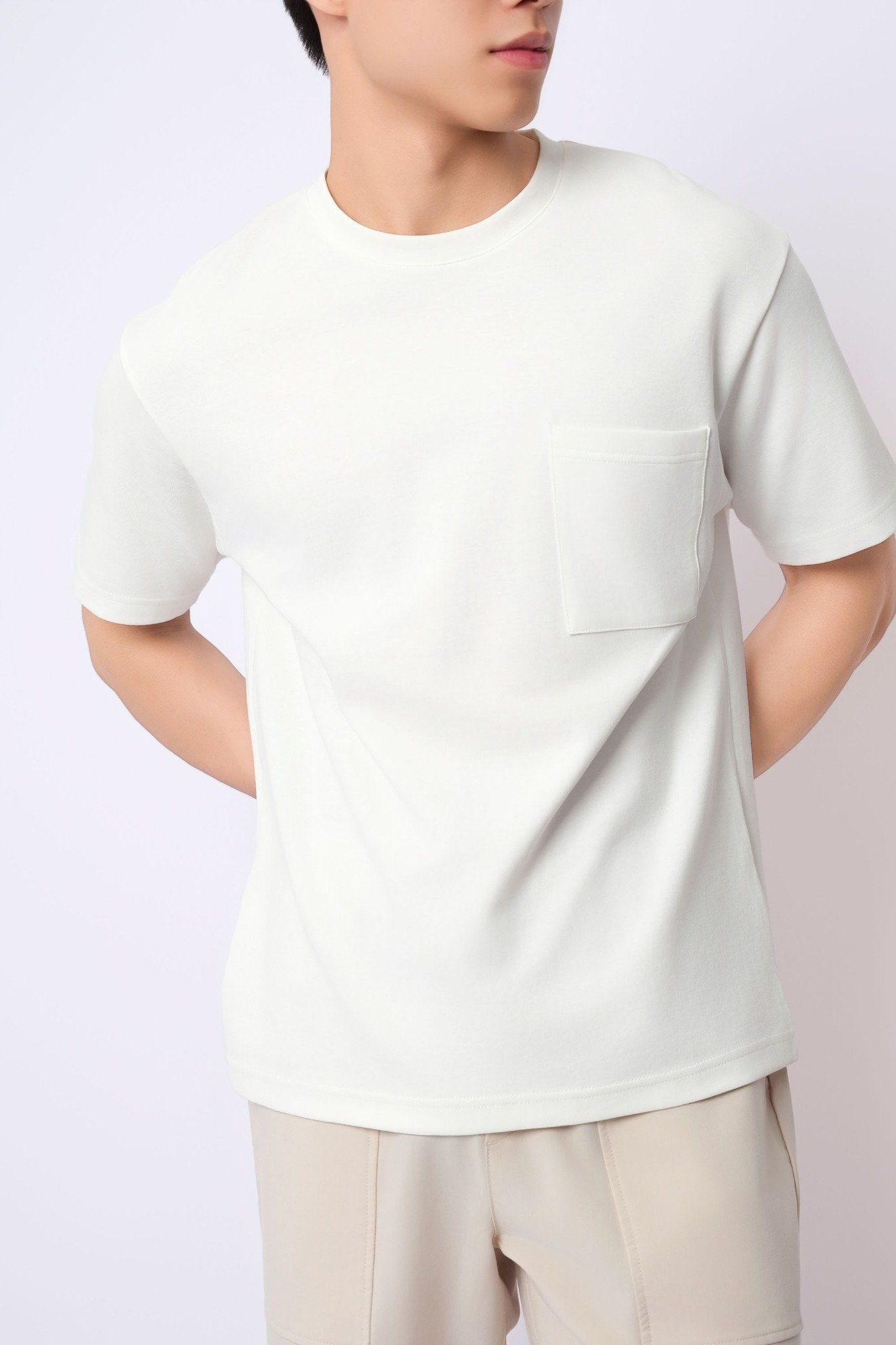  Áo ngắn tay cổ tròn nam 