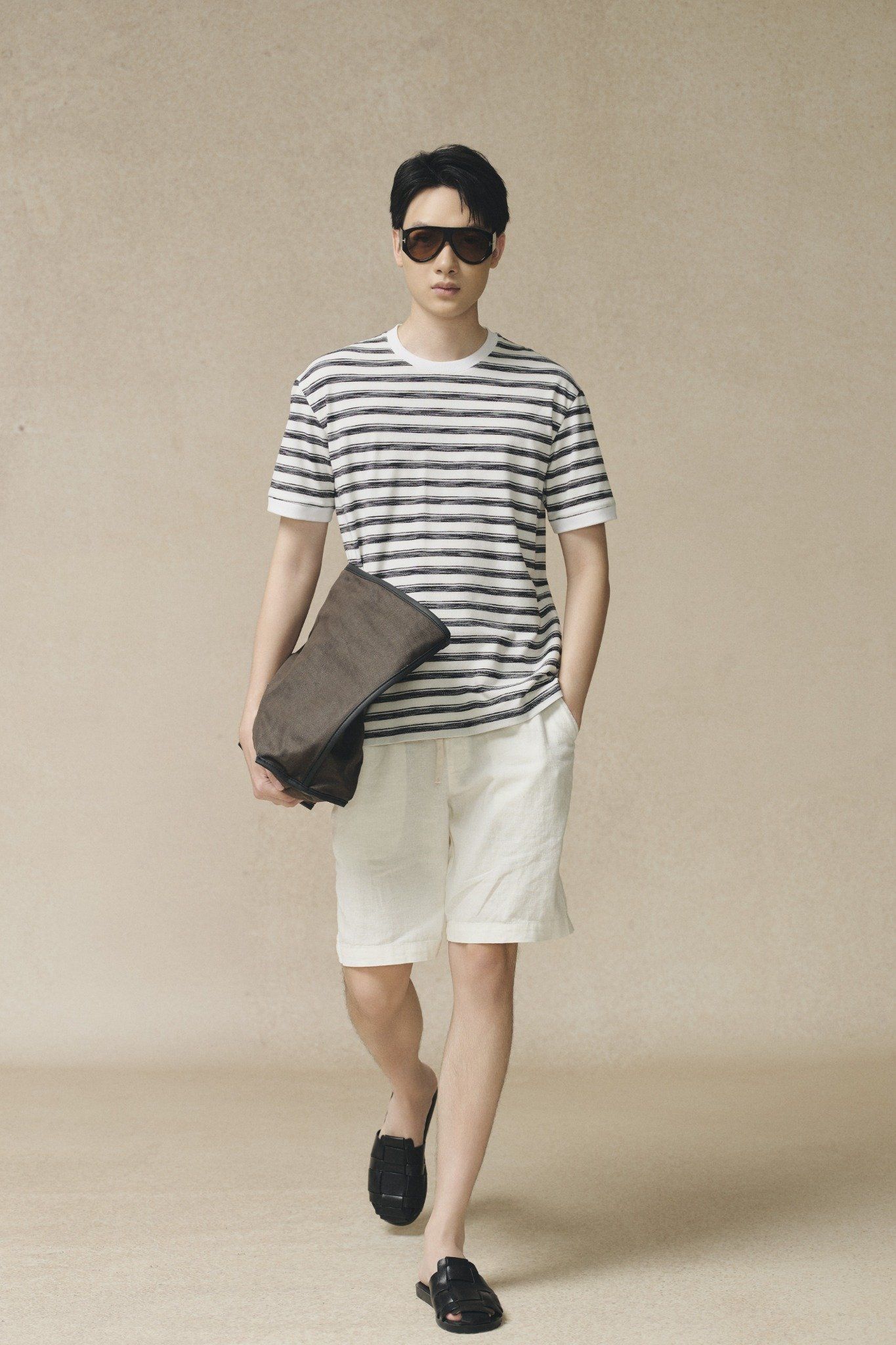 Quần shorts nam vải linen 