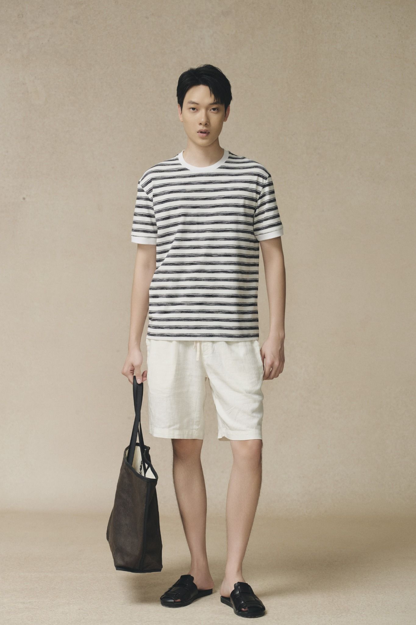  Quần shorts nam vải linen 