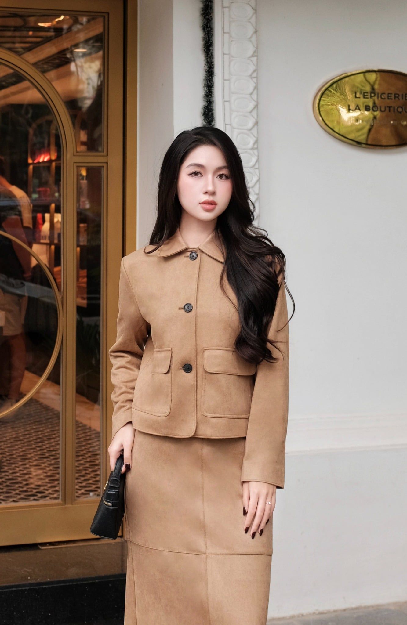  Chân Váy Da Lộn Nữ Dáng Maxi Xẻ Vạt Sau 