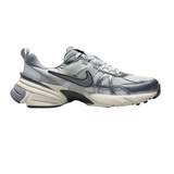 Nike V2K Run Pure Platinum Wolf Grey 