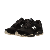  New Balance 2002R Black Oat 