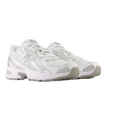  New Balance 740 White Silver Metallic 