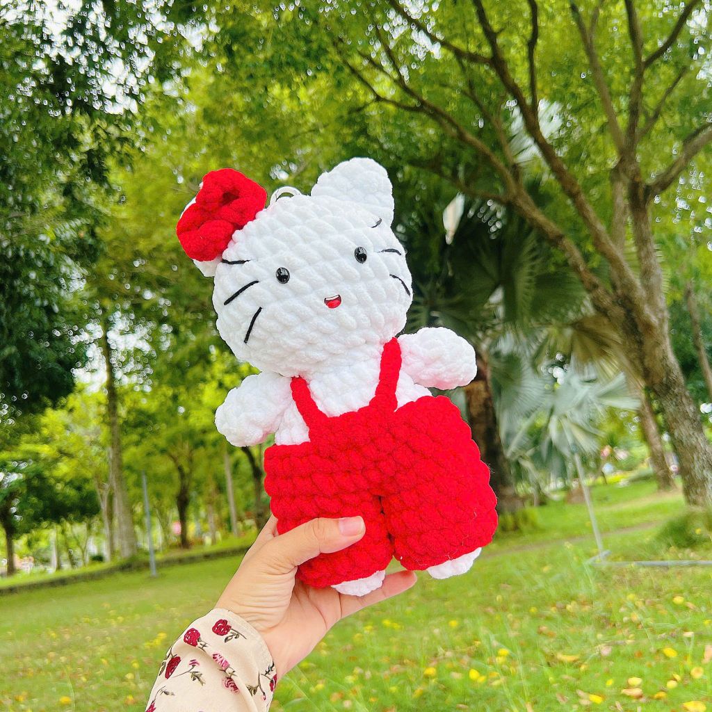 Thú Bông Hello Kitty (18cm x 27cm)