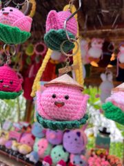 Móc Khóa Bé Sen Đội Nón Lá Size 8cm