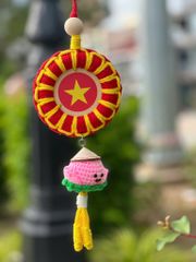 Macrame Vòng Tròn Cờ 10cm Có Tua Rua + Bé Sen