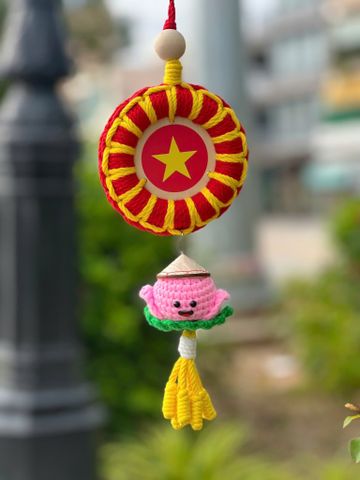 Macrame Vòng Tròn Cờ 10cm Có Tua Rua + Bé Sen