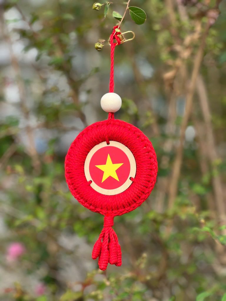 Macrame Vòng Tròn Cờ 10cm Có Tua Rua