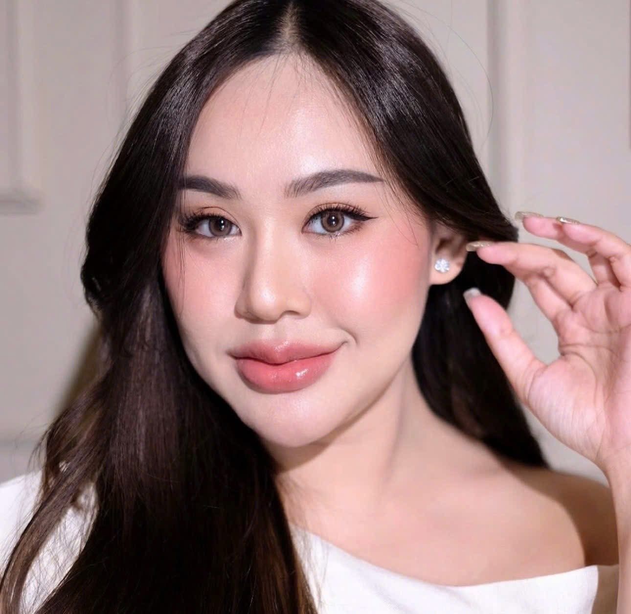  Son Dưỡng Lancome Lip Idôle Squalane Butterglow 53 The Tea Is Hot - Màu Hồng Nâu Ấm 