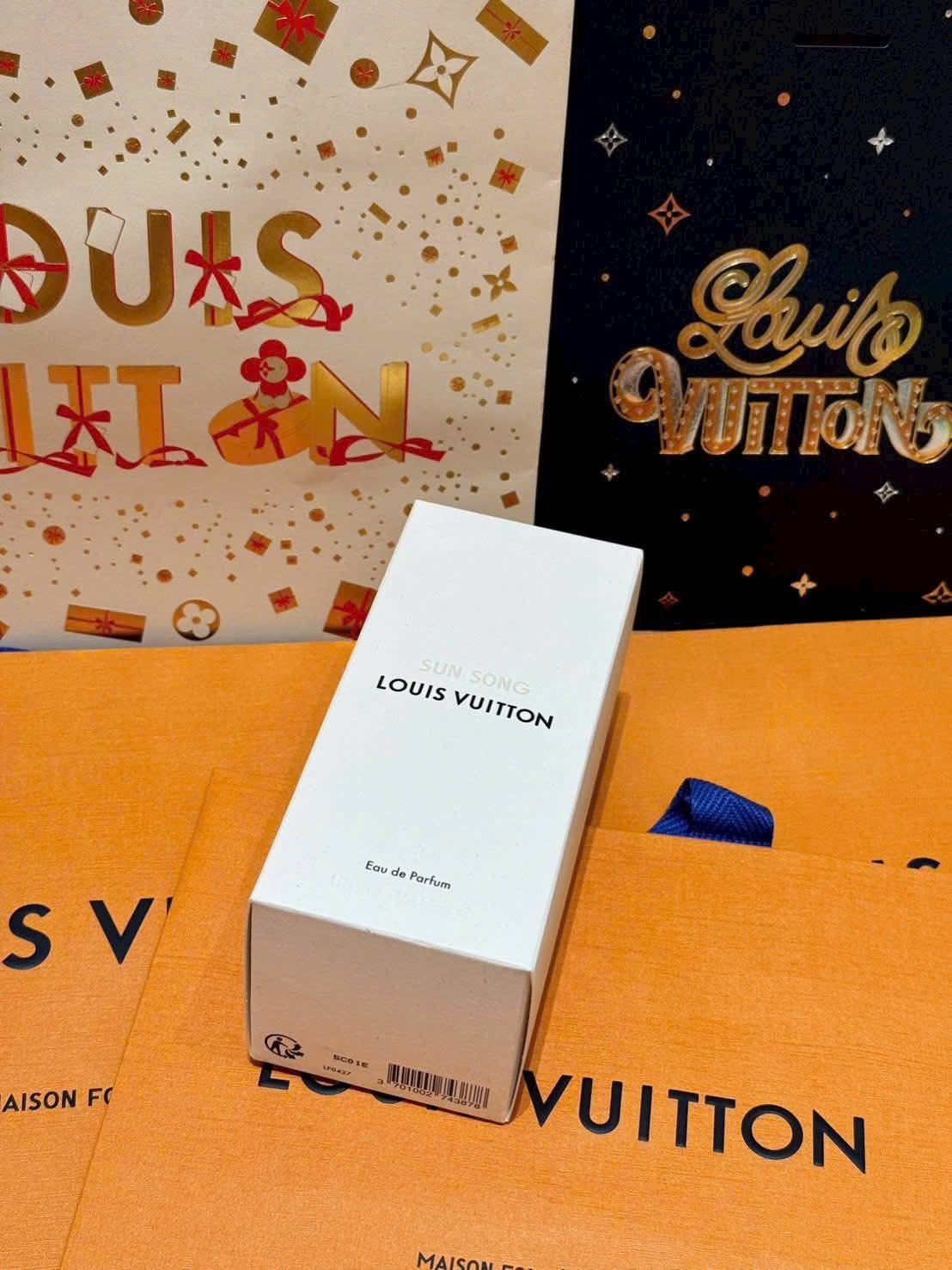  Louis Vuitton Sun Song 