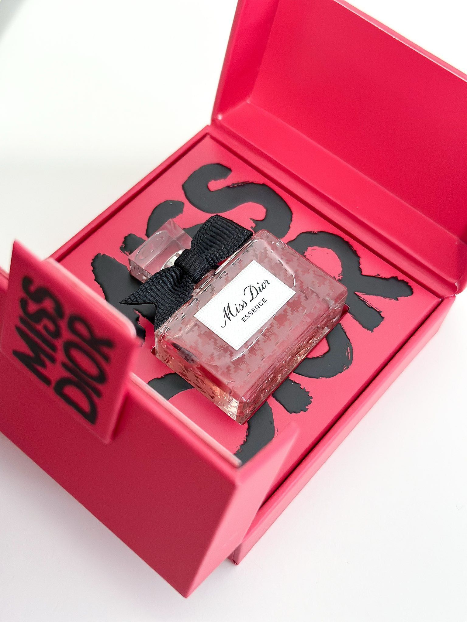  Gift Box Christian Dior Miss Dior Essence EDP (2025) Mini 5ml 