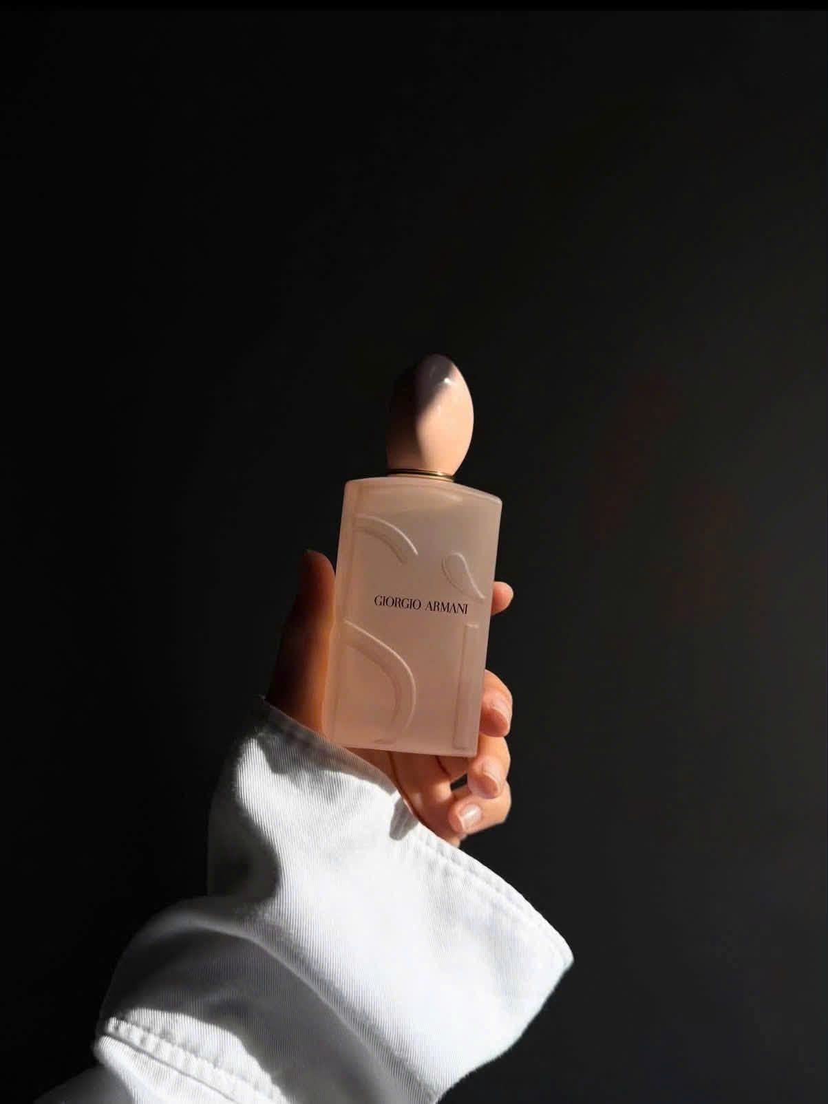  Giorgio Armani Sì Nude Bloom EDP 