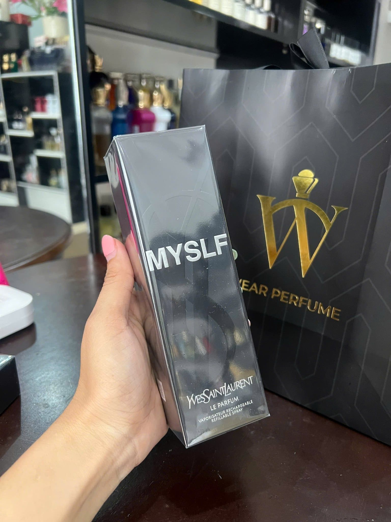  Yves Saint Laurent Myslf Le Parfum 