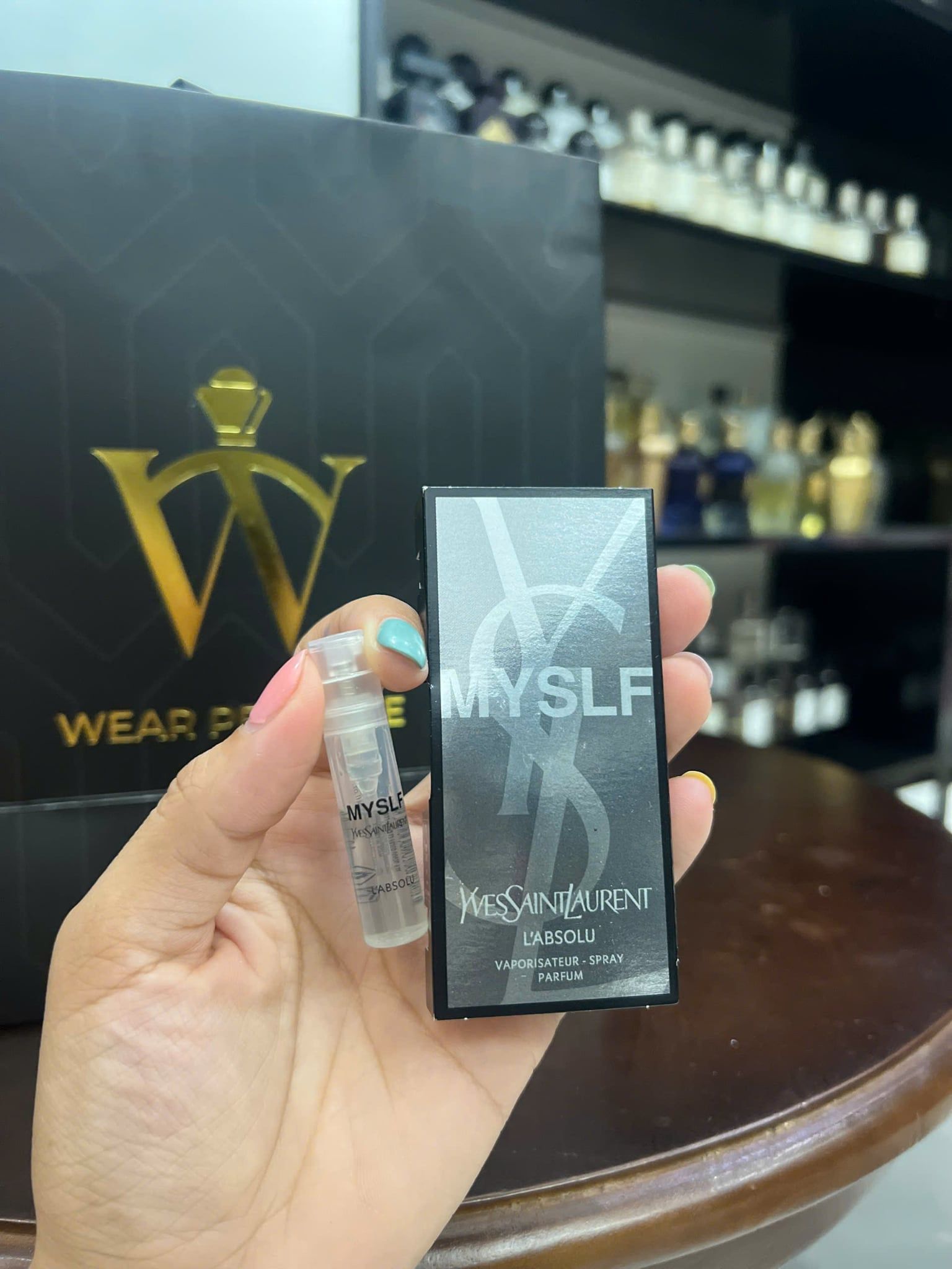  Vial Nước Hoa Nam Yves Saint Laurent MYSLF L’absolu 1.2ml 