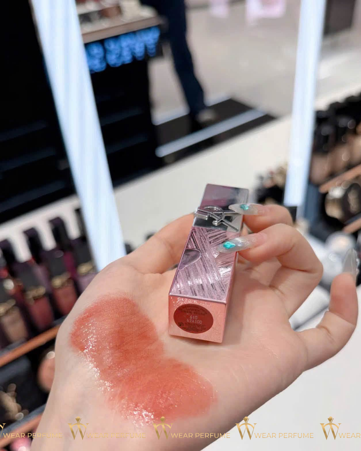  Son Kem Yves Saint Laurent YSL The Inks Vinyl Cream 610 Nude Champion – Màu Cam Đất Nude (Limited 2026) 