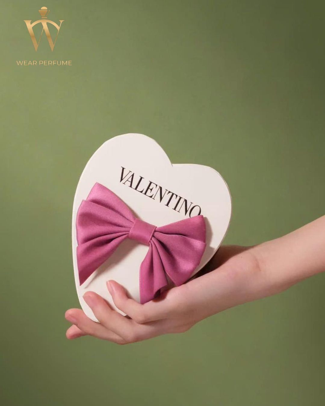  Set Valentino Limited 2025 – Son Dưỡng Rosso Valentino Lip Balm 120R - Màu Hồng Đất + Hộp Trái Tim 