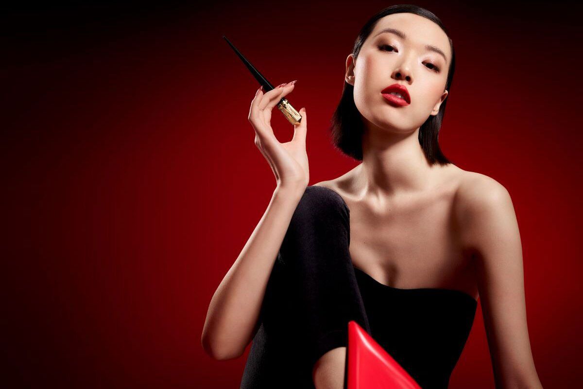  Son Christian Louboutin Rouge Stiletto Lumi Matte Lipstick 386L Nude Rose - Màu Hồng Khô 