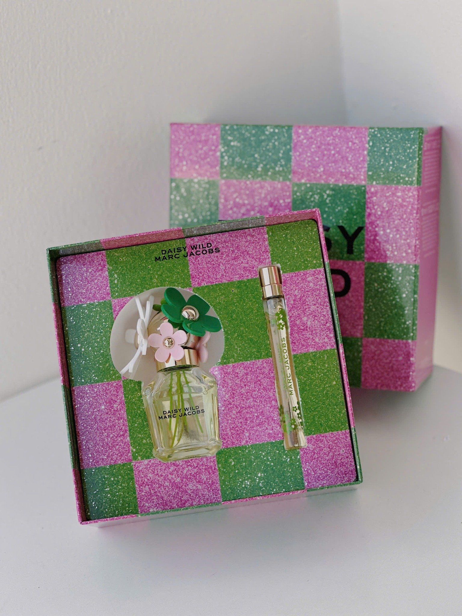  Set Nước Hoa Nữ Marc Jacobs Daisy Wild EDP 50ml + 10ml 