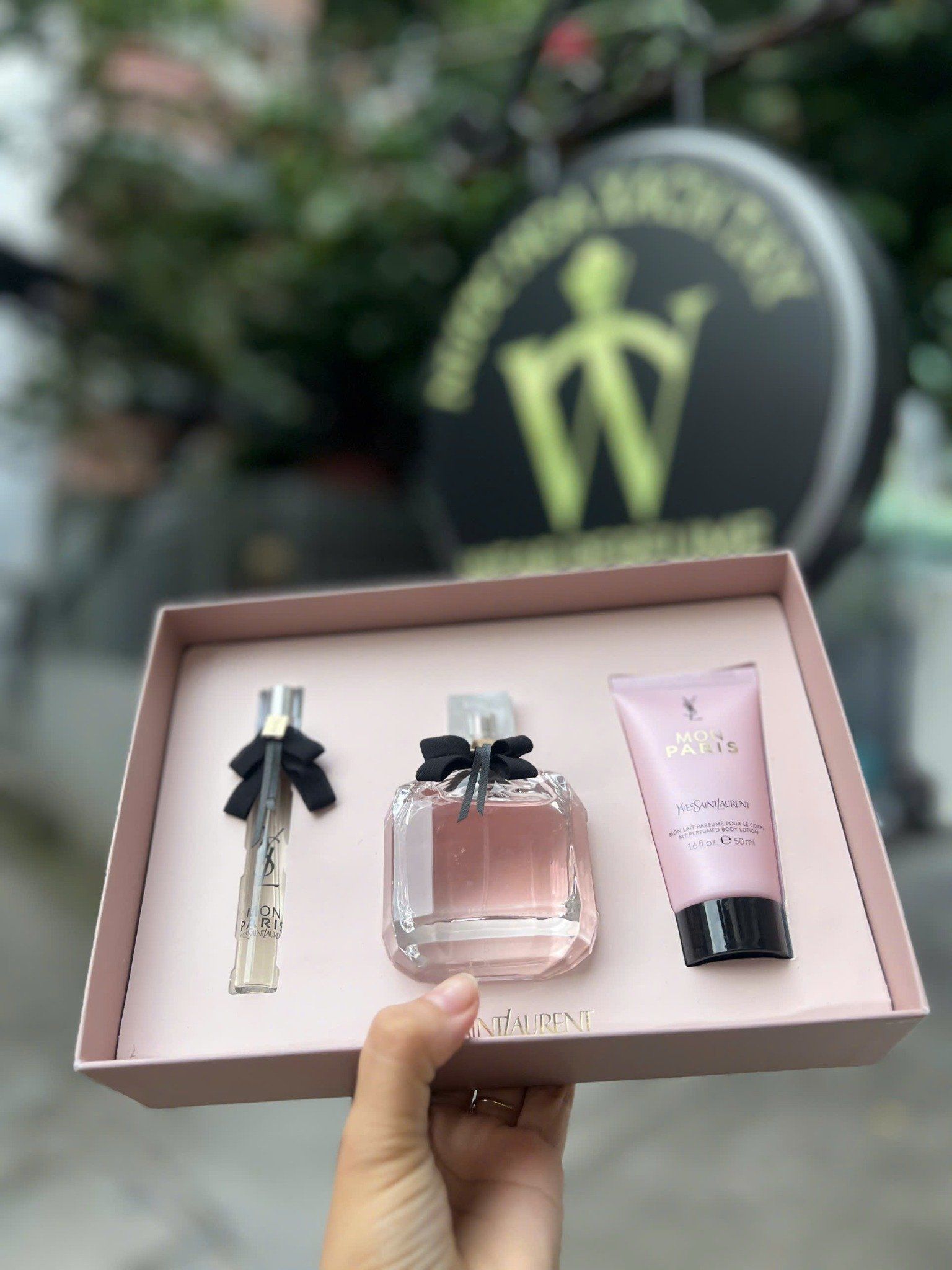  Giftset Nước Hoa Nữ Yves Saint Laurent YSL Mon Paris EDP Set 3 Món (90ml + Body Lotion 50ml + Mini 10ml) 