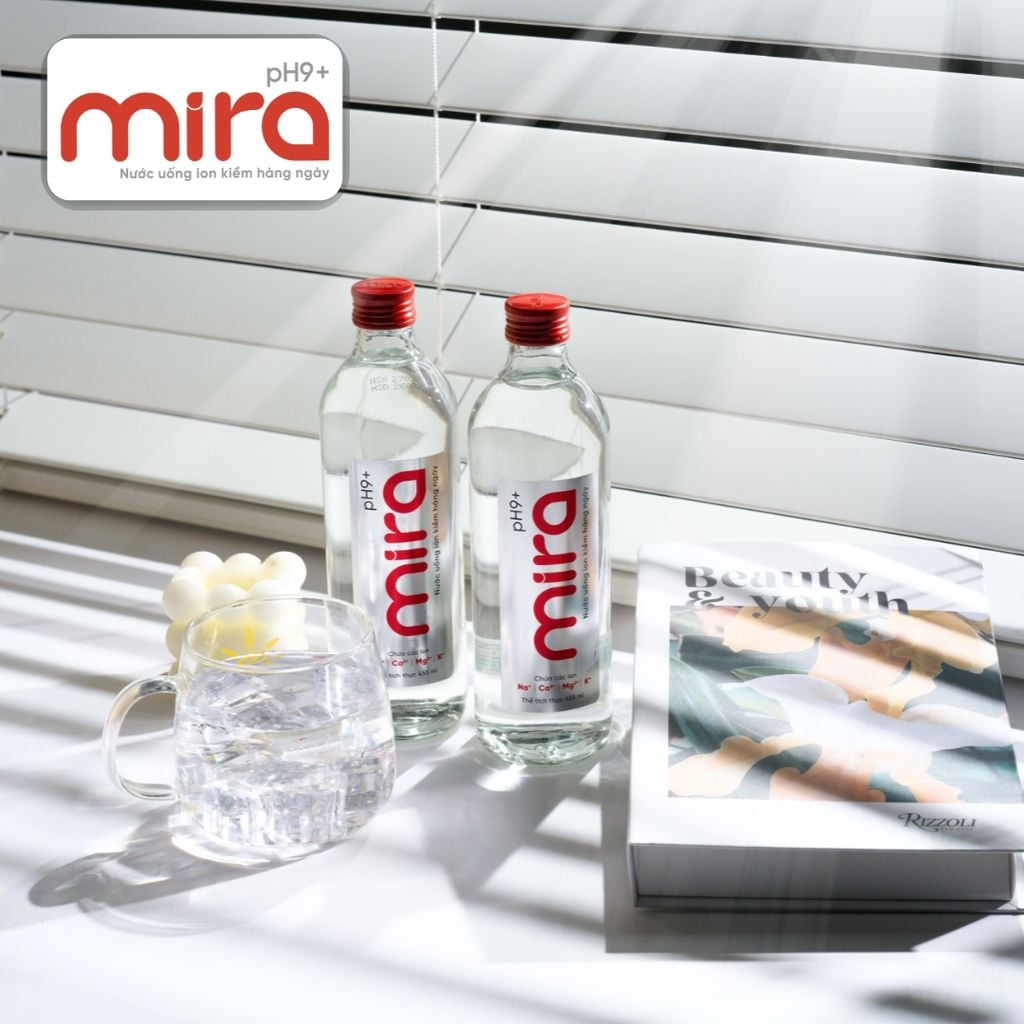 Nước uống ion kiềm Mira pH9+ 455ml chai thủy tinh
