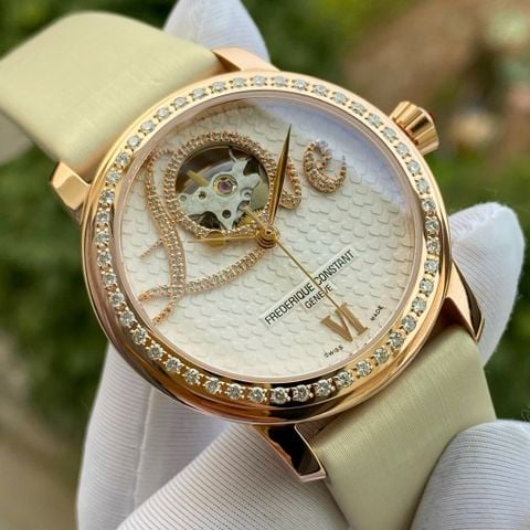 Frederique Constant Ladies Automatic FC-310LHB2PD4 – Nữ tính, đẳng cấp Thuỵ Sĩ