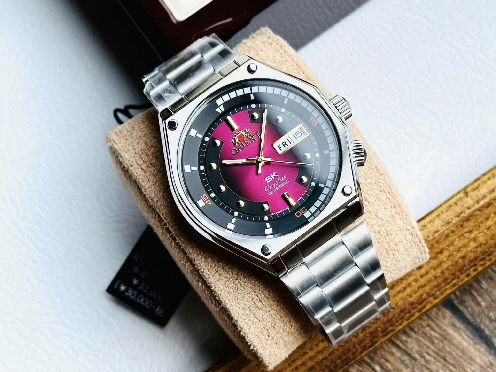 Orient SK RN-AA0B02J – Huyền thoại SK mặt đỏ, bản nội địa Nhật Made in