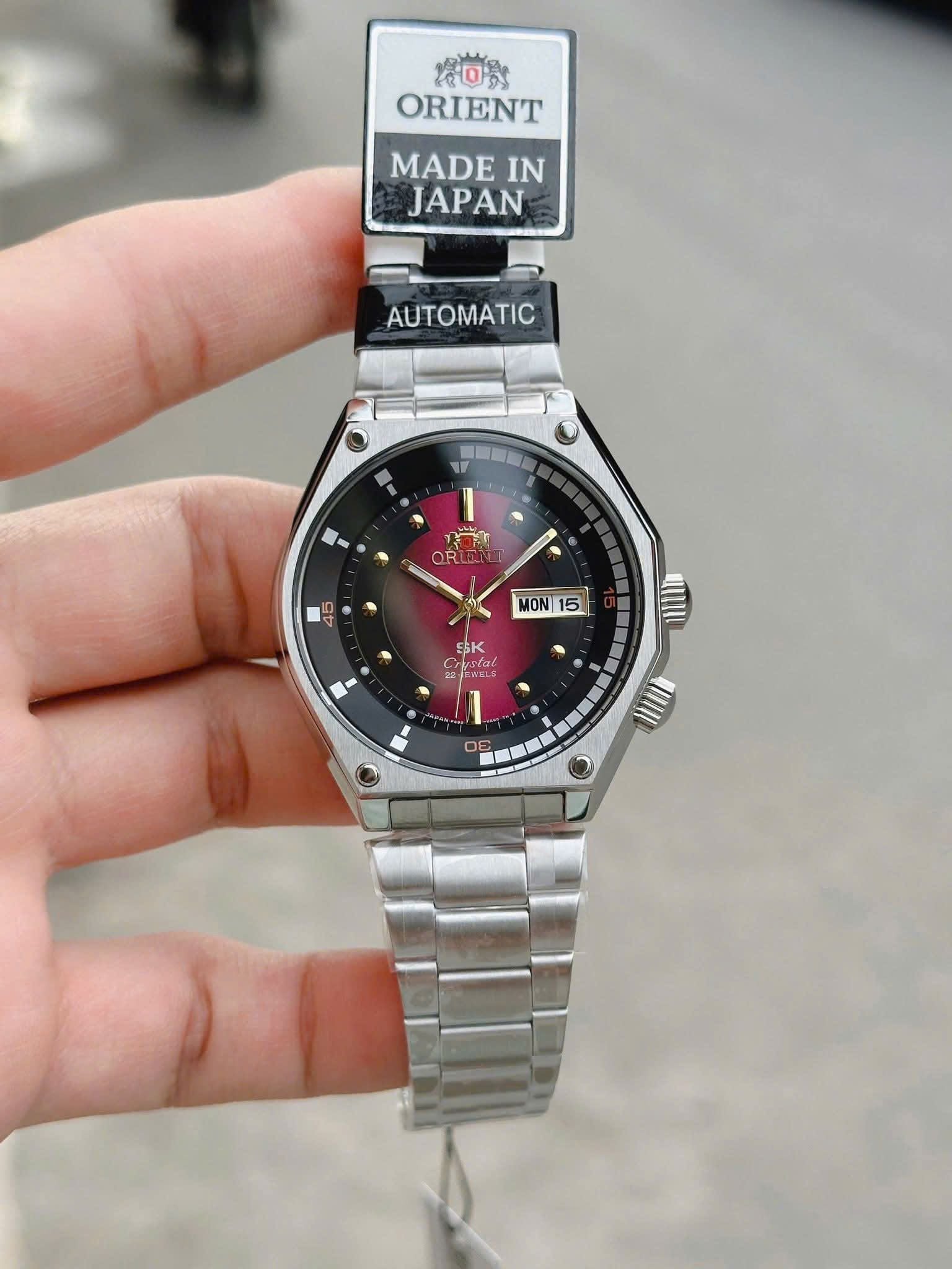 Orient SK RN-AA0B02J – Huyền thoại SK mặt đỏ, bản nội địa Nhật Made in