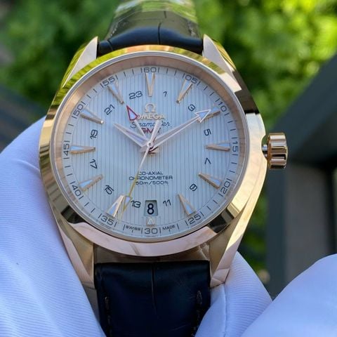 Omega Seamaster Aqua Terra GMT 231.53.43.22.02.001 (43mm) – Đồng hồ nam vàng hồng 18K, Co-Axial Chronometer Thụy Sỹ