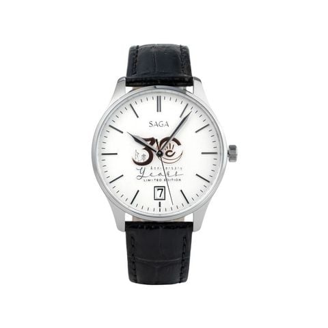 Đồng hồ Nam Saga 38mm 53198-SVSVBK-2 – Kính Cứng – Quartz (Pin) – Giới Hạn 186 Chiếc – Kỷ niệm 30 năm thành lập Đồng Hồ Hải Triều – Lời tri ân từ xứ cờ hoa