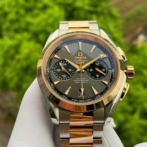 Omega Seamaster Aqua Terra GMT Chronograph 231.20.43.52.06.001 (42.5mm) – Đồng hồ nam demi vàng hồng 18K, bộ máy Chronograph GMT đỉnh cao