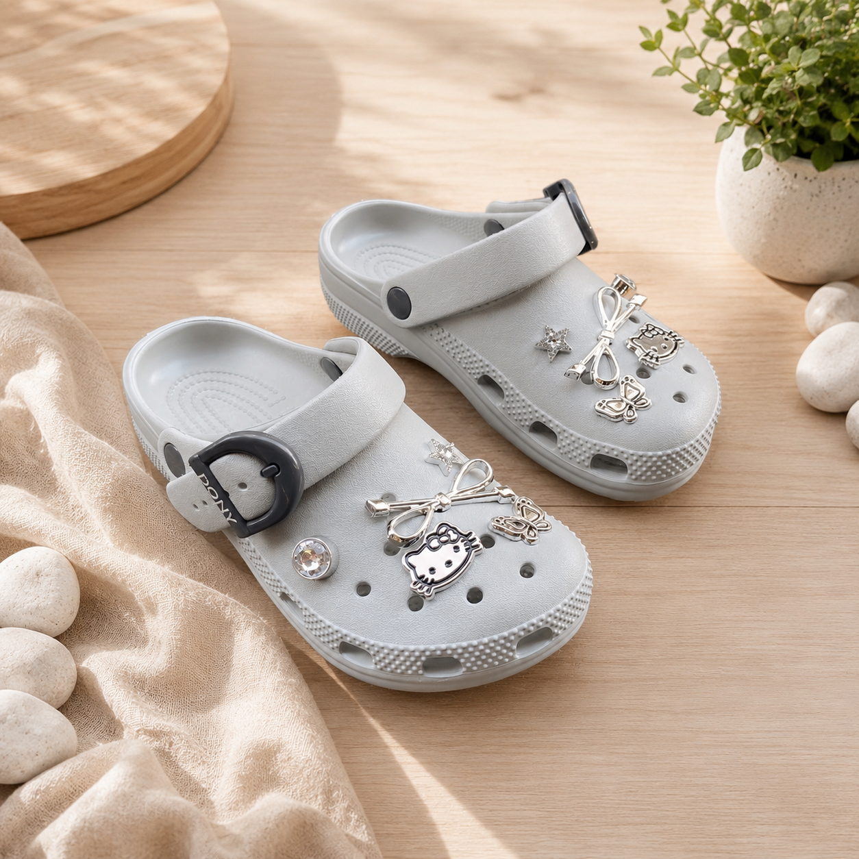  Dép Sục DONY Clog Quai Khóa Cài Cá Tính - Chất Liệu EVA Mềm Nhẹ Chống Trơn Trượt 