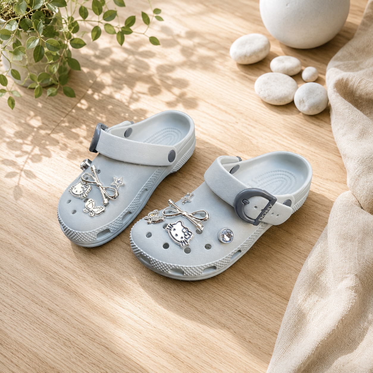  Dép Sục DONY Clog Quai Khóa Cài Cá Tính - Chất Liệu EVA Mềm Nhẹ Chống Trơn Trượt 