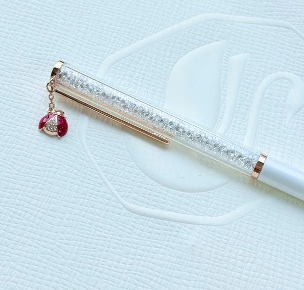 Bút ký Crystalline charm bọ rùa đỏ - Crystalline ballpoint pen Ladybug, White, Red lacquered, Rose gold-tone plated 