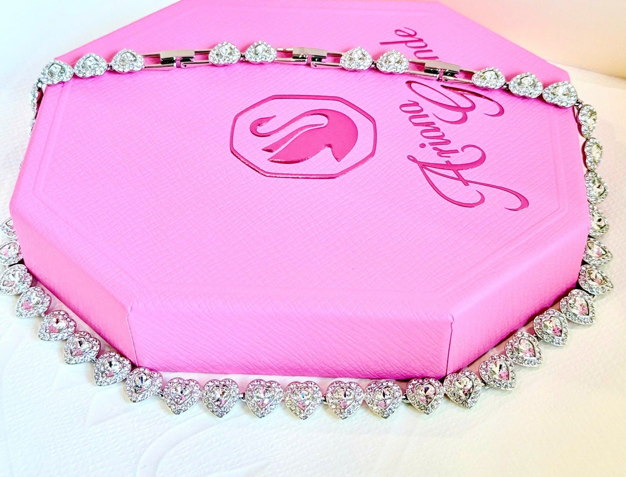  Ariana Grande x Swarovski necklace Mixed cuts, Heart, White, Rhodium plated 