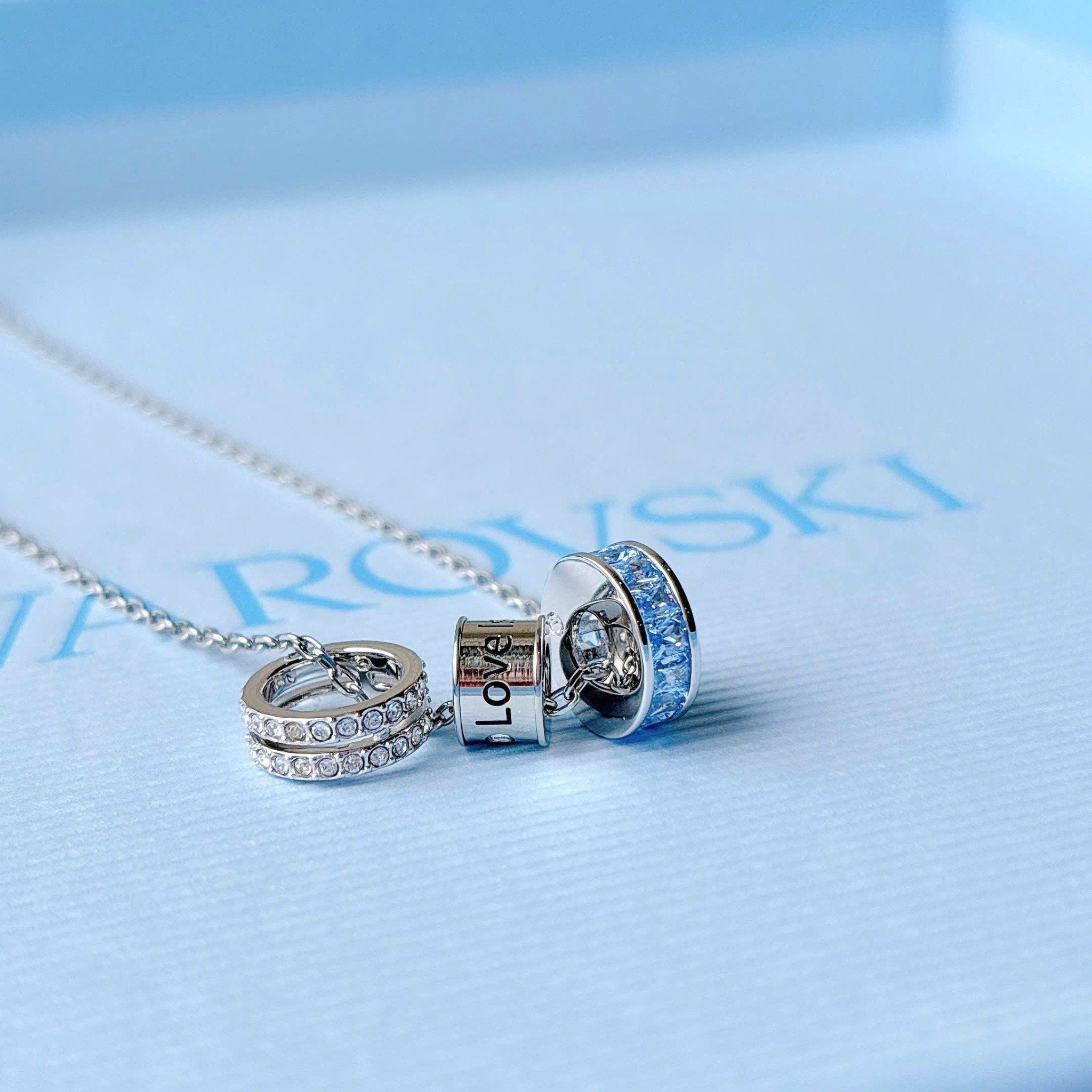  Connexus pendant Mixed cuts, `Love is around`, Blue, Rhodium plated 