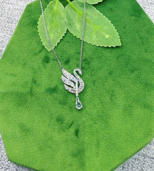  Dây chuyền thiên nga trắng mix ngọc trai Swarovski - Swarovski Swan pendant Swan, White, Rhodium plated 5723387 