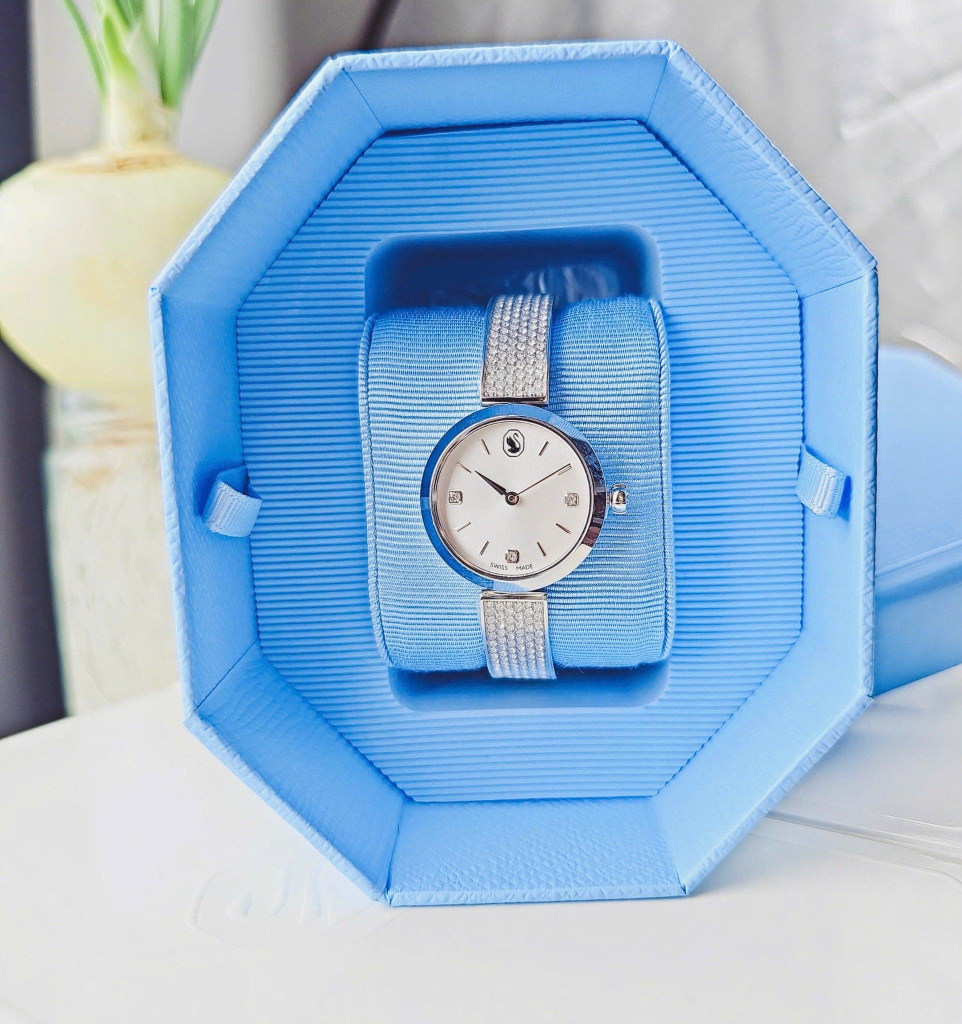  Illumina watch Swiss Made, Metal bracelet, Silver tone, Stainless steel 