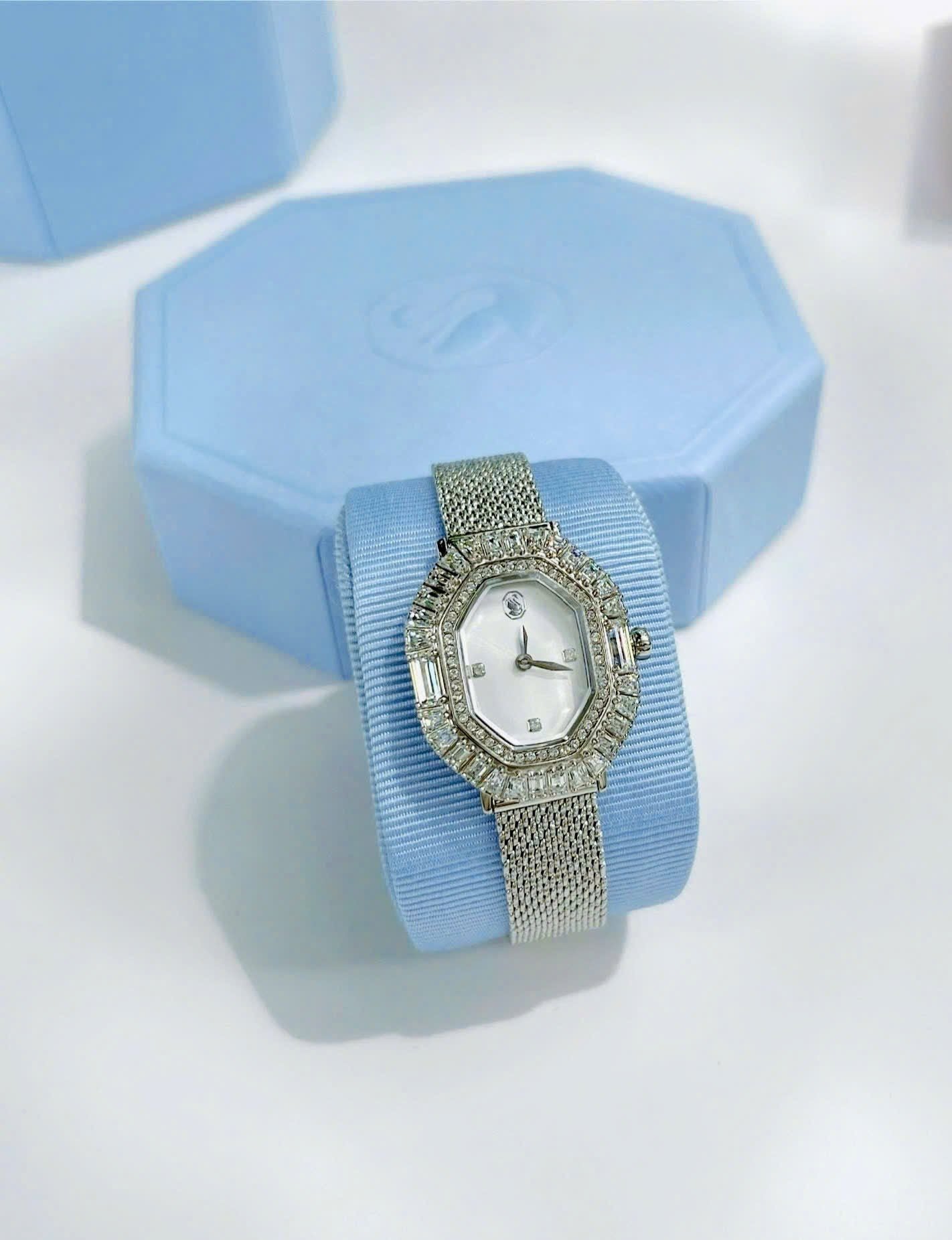  Matrix octagon watch Metal bracelet, Silver tone, Stainless steel 