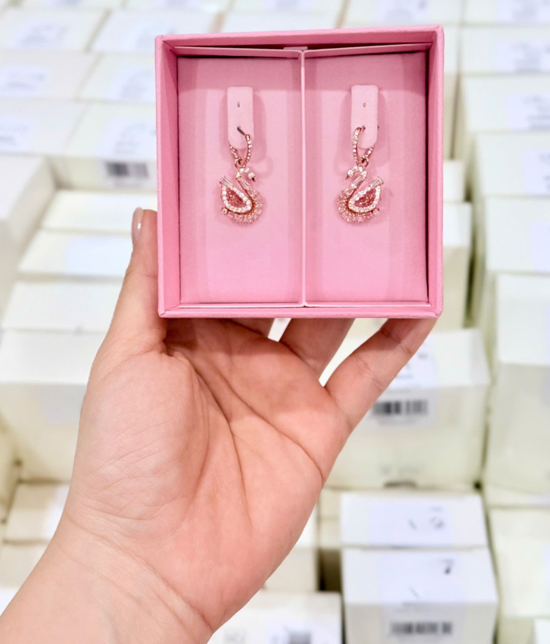  Khuyên tai thả thiên nga pavé hồng - Swan drop earrings Pavé, Swan, Pink 