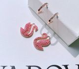  Khuyên tai rơi thiên nga đính pha lê hồng - Swarovski Iconic Swan Drop Earrings, Pink, Rose Gold-Tone Plated 