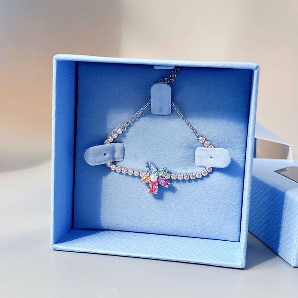  Lắc tay Swarovski Ariana Grande hoa pha lê đa sắc - Ariana Grande x Swarovski bracelet, Mixed cuts, Flower, Multicolored, Rhodium plated 