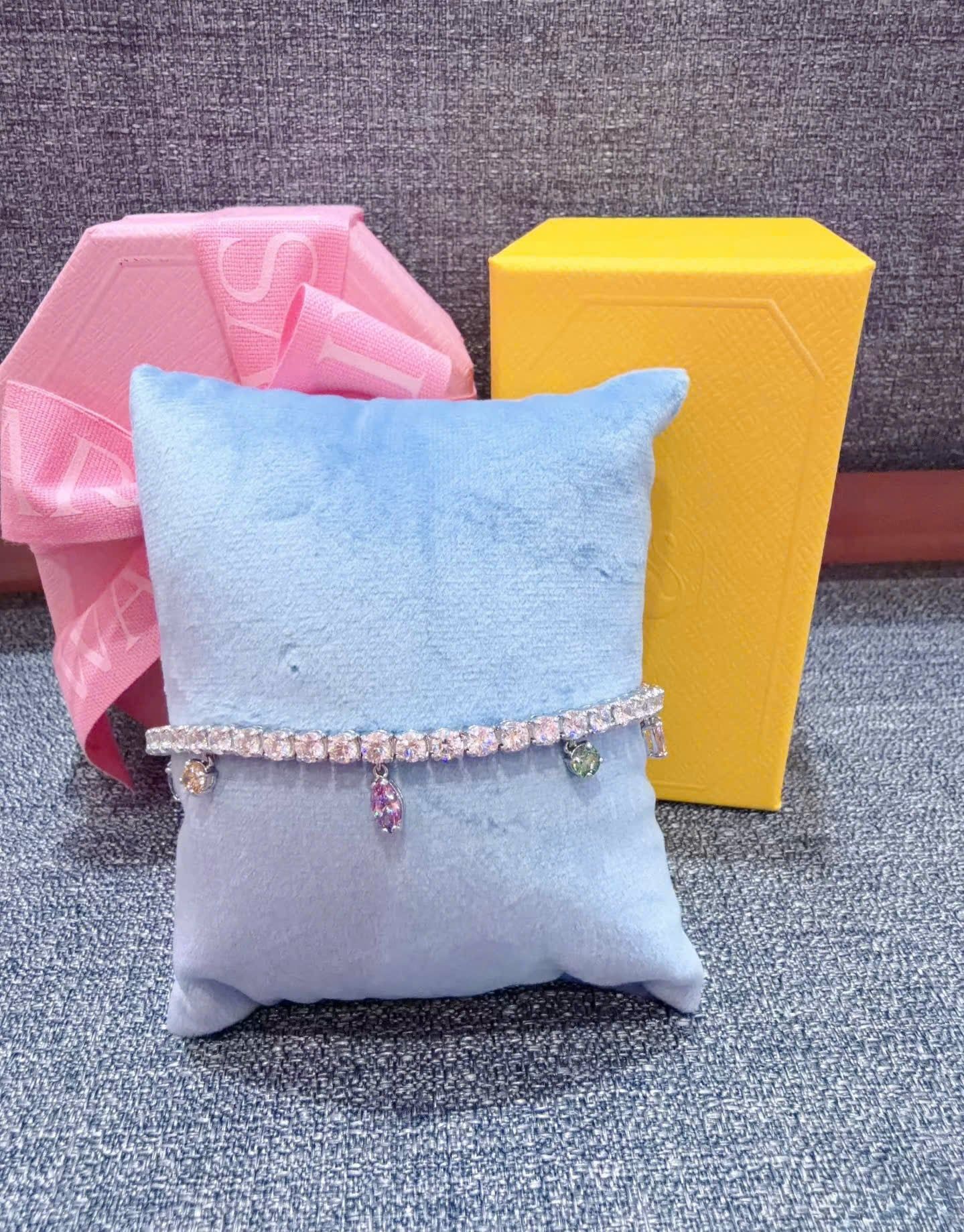  Lắc tay Swarovski Ariana Grande tennis charm pha lê đa sắc - Ariana Grande x Swarovski bracelet, Mixed cuts, Multicolored, Rhodium plated 