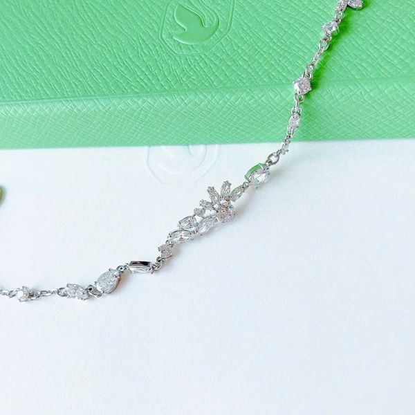  Lắc tay Swarovski Gema hoa pha lê trắng - Swarovski Gema Bracelet Mixed Cut White Flower Rhodium Plated 