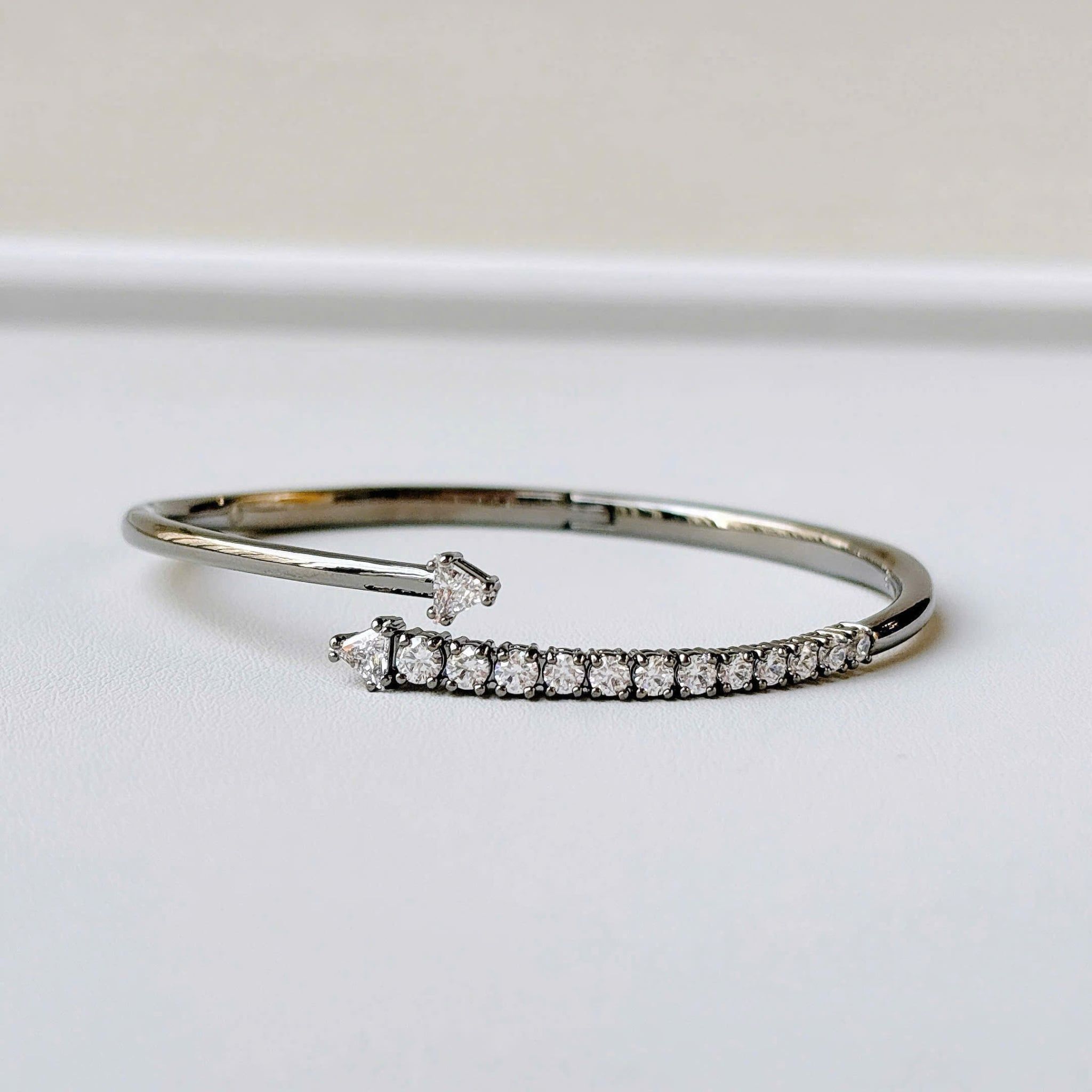  Vòng tay cứng Swarovski Sublima xoắn ốc - Swarovski Sublima bangle, White, Ruthenium plated 